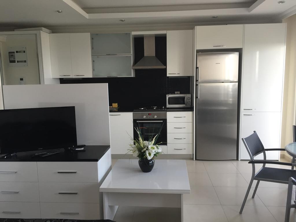 Sea View Studio In Orion Garden Apartment Avsallar Cameră foto