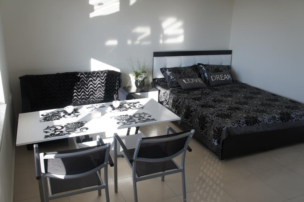 Sea View Studio In Orion Garden Apartment Avsallar Cameră foto