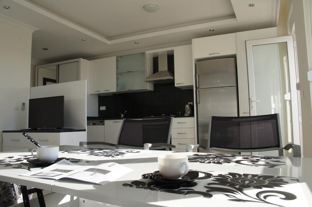 Sea View Studio In Orion Garden Apartment Avsallar Cameră foto